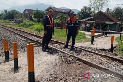 Tekan kasus kecelakaan, 19 perlintasan liar ditutup PT KAI