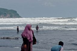 BMKG imbau masyarakat waspada potensi gelombang tinggi di laut selatan Jabar-DIY