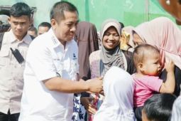 375 keluarga di pesisir Karawang direlokasi akibat terdampak ancaman abrasi