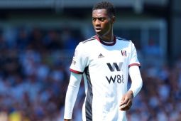 Chelsea resmi transfer bek tengah Tosin Adarabioyo dari Fulham