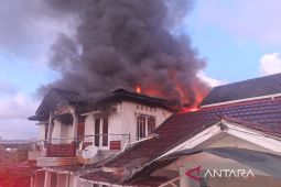 Satu rumah di Sungai Ampal Balikpapan terbakar