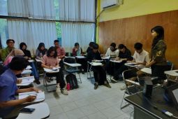 UPT bahasa gelar pelatihan bahasa asing bagi mahasiswa