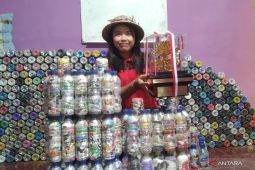 Upaya peraih Kalpataru 2024 dari Bali merevolusi sampah plastik