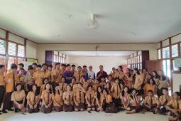 Asmo Kalbar sosialisasi keselamatan berkendara di SMA Katolik Talino