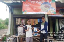 Kemensos memperbaiki rumah lansia hampir ambruk di Sukabumi