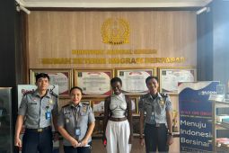 Kantor Imigrasi Denpasar deportasi WNA Rwanda tak mampu bayar denda