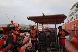 Basarnas Maluku Utara cari korban terseret banjir di Oba Tidore Kepulauan