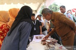 Pemkot Kendari gelar pangan murah kendalikan harga bahan pokok