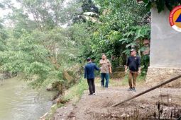 Pemkab Balangan kembali pasang dua alat EWS untuk antisipasi banjir