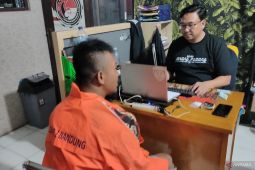 Polisi tangkap pegawai KAI saat mengambil paket narkoba