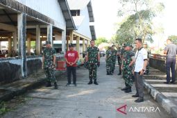 Prajurit Korem 045 bersihkan Pasar Pembangunan Pangkalpinang