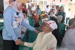 Program Bunga Desa Bone Bolango melayani kesehatan hingga kependudukan