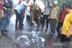 Rejang Lebong ngebut bangun jalan untuk roketkan perputaran uang