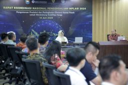 Wali Kota dan TPID Pematangsiantar zoom meeting Rakornas Pengendalian Inflasi