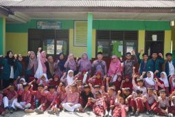 Sivitas akademika Prodi Ilkom UML pengabdian di SD Muhammadiyah 3 Bandarlampung