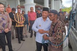 Pemkab Malra sumbang 25 hewan kurban dibagikan buat fakir miskin