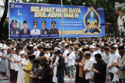 Disini wali kota dan ribuan warga Pematangsiantar shalat Idul Adha