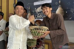 HAE IPB distribusikan daging kurban dengan kemasan ramah lingkungan