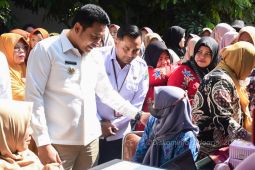 Pemkab Sidoarjo komitmen permudah izin usaha UMKM