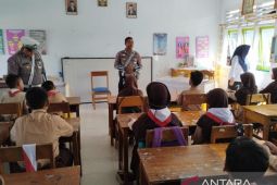 Polisi di Gorontalo gencar edukasi pelajar soal keselamatan berlalu lintas