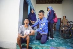 Pemkot Madiun bagikan ratusan paket daging kurban untuk anak stunting