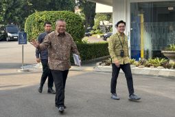Rupiah melemah, Presiden Jokowi kumpulkan menteri dan kepala lembaga