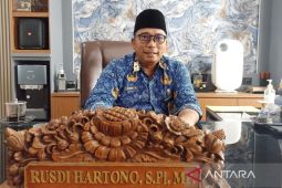 DKP Kalsel tanam ratusan ribu batang mangrove lestarikan pesisir laut
