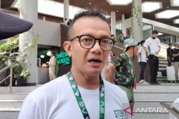 Taman Safari bersikap soal kuda nil diberi makan plastik