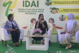 Simak cara Nikita Willy sembuhkan trauma makan pada anak