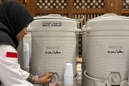 Jamaah Haji dilarang bawa Air Zamzam dalam koper bagasi