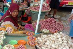 Masuki musim hujan, Pemprov Maluku jamin ketersediaan stok kebutuhan pokok di Ambon