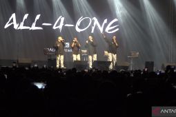 Konser All-4-One sapa penggemar di Jakarta