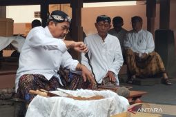 Tradisi pencucian keris Sunan Kudus masih dilestarikan