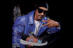 Snoop Dogg rilis sepatu edisi terbatas 'Doggystyle'