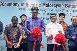 Govt opens EV battery factory to spur motorcycle conversions
