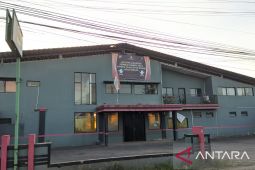 Jelang penyandingan suara, gudang logistik KPU Kota Serang dijaga ketat