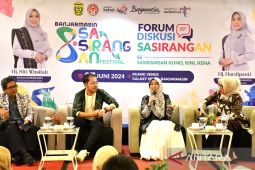 Pemkot Banjarmasin standarisasikan harga Kain Sasirangan