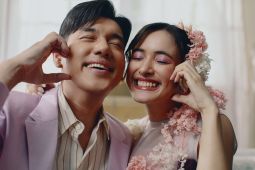 Jaz dan Mawar De Jongh dendangkan "Bukan Dengan Dia"