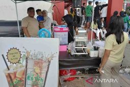 Pelaku UMKM untung besar dari kejurprov motoprix Pj Bupati Barsel