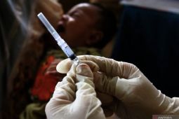 Dokter: Kipas angin dan mandi malam tak sebabkan pneumonia