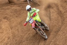 Motivasi tinggi 2 crosser Astra Honda menuju MXGP di negara Sendiri