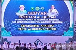 849 siswa TK-SMA "Khadijah" Surabaya lulus uji kompetensi Al-Quran