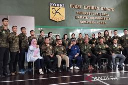 Tekad mendulang  emas di PON, karateka Sumut uji kemampuan di Filipina