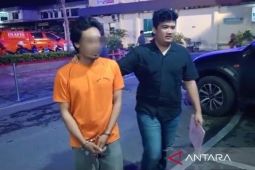 Polrestabes Medan tangkap oknum jukir main judi online gunakan mesin e-parking