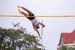 Medali perak lompat galah putri AUG 2024