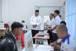 Sekolah di Bangka Belitung hentikan koordinir pengadaan seragam sekolah