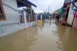 Dinsos siapkan makanan siap saji bagi warga terdampak banjir di Palu