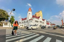 Satpol PP Surabaya patroli di Kota Lama cegah vandalisme