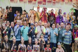 Pemkot Banjarbaru lestarikan budaya lokal melalui Festival Seni Pawai Budaya
