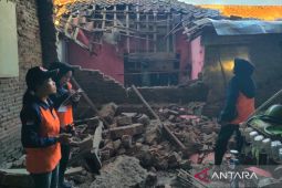 BNPB siapkan tempat pengungsian untuk korban gempa di Batang, Jateng